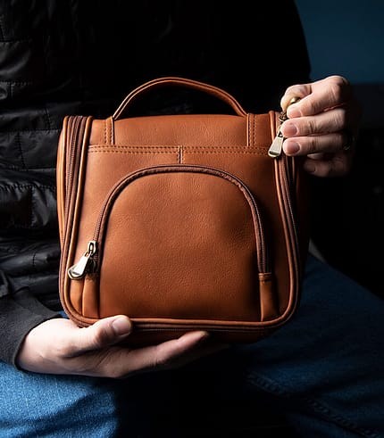 Leather Hanging Dopp Kit